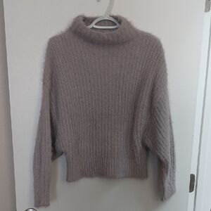 EXPRESS LILAC FUZZY SWEATER